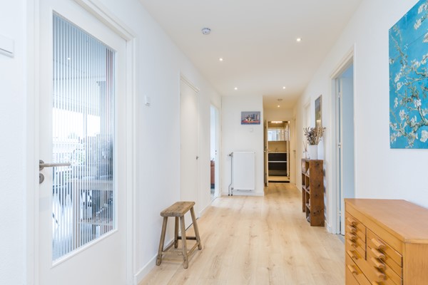 Foto - Verkocht onder voorbehoud: In het geliefde Welten ligt dit goed onderhouden en instapklare appartement met 3 slaapkamers, open keuken en twee balkons. 